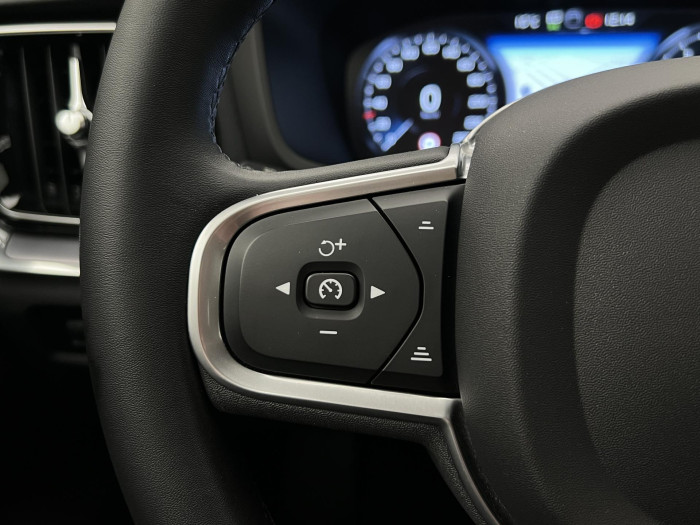 Volvo V60 B4 MOMENTUM AUT 2.0 Momentum