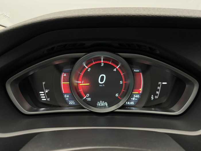Volvo V40 D2 MOMENTUM AUT 2.0 d Momentum