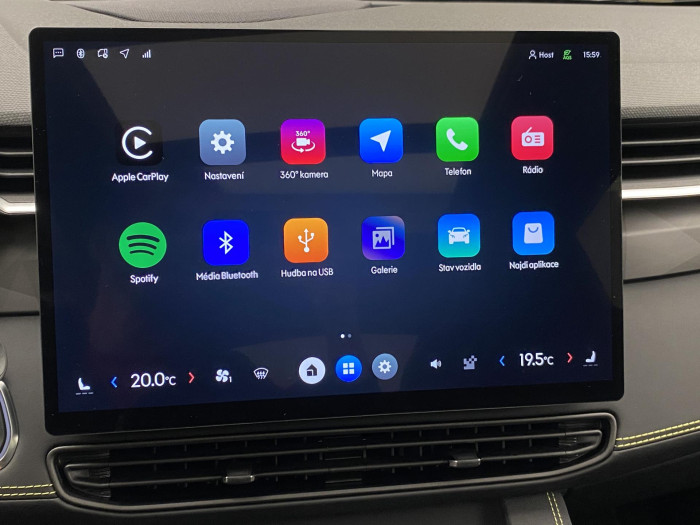 Lynk & Co 01 01 MORE PHEV