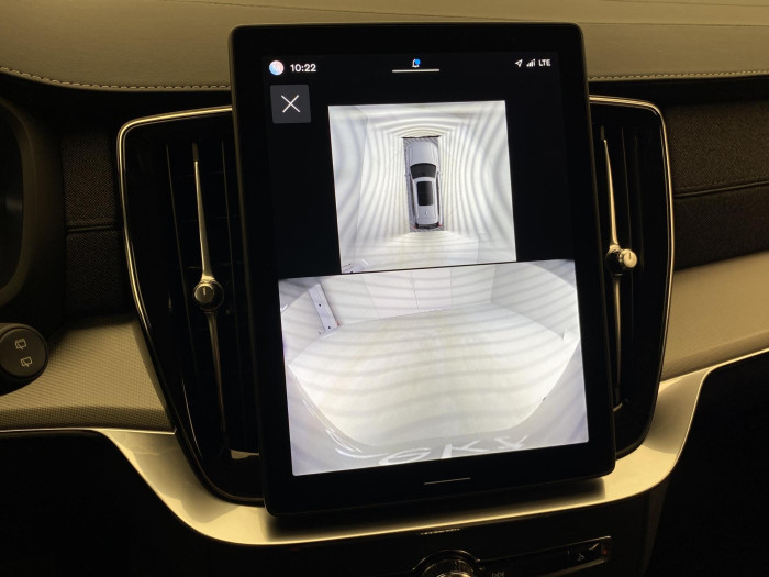 Volvo XC90 T8 AWD RECHARGE CORE AUT CZ 7m