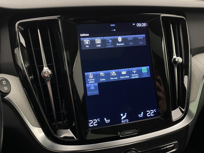 Volvo V60 CC B4 AWD MOMENTUM AUT 2.0 CC CC Momentum