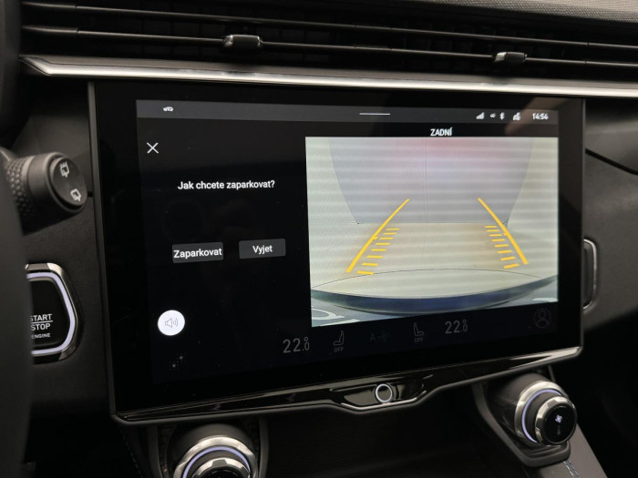 Lynk & Co 01 PHEV DCT AUT 1.maj. REZERVACE