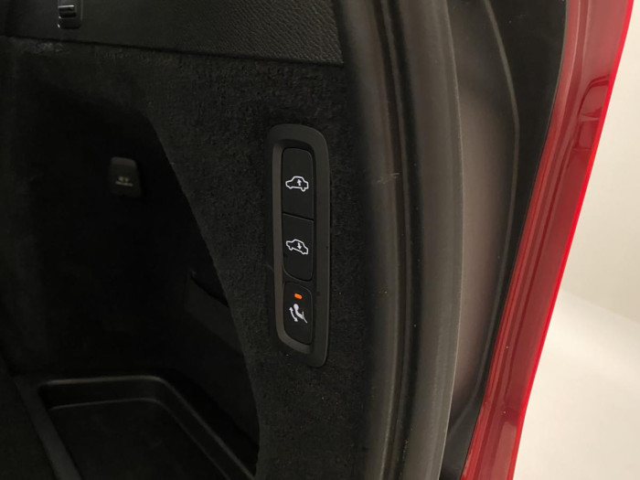 Volvo XC90 T6 AWD INSCRIPTION REZERVACE