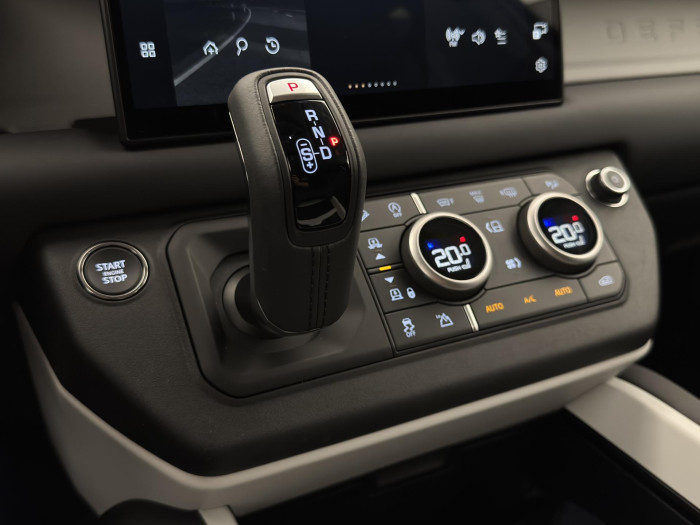 Land Rover Defender 110 D200 S AWD AUT 3.0 d