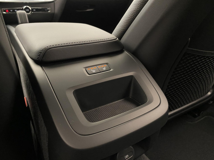 Volvo V60 B4 AUT BRIGHT PLUS