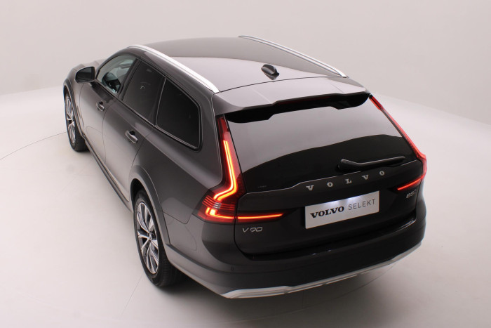 Volvo V90 CC B5 AWD MOMENTUM AUT CZ 2.0 CC CC Momentum