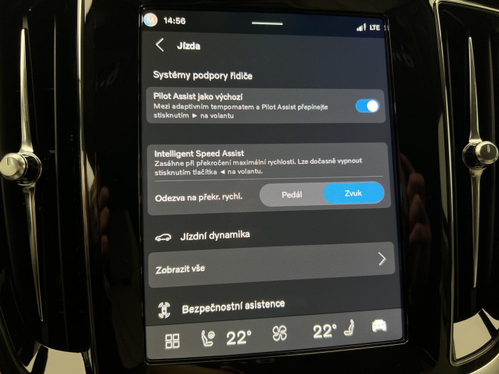 Volvo V60 B4 DARK PLUS