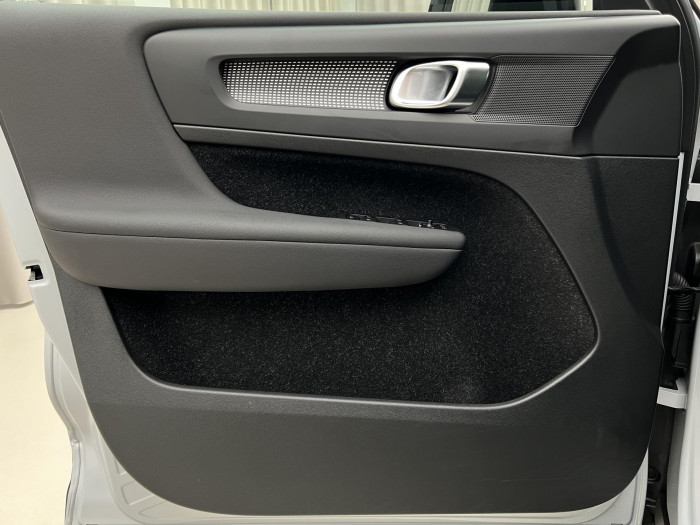 Volvo XC40 T5 RECHARGE R-DESIGN AUT