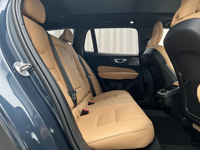 Volvo V60 CC B4 AWD ULTIMATE AUT 1.maj. 2.0 CC CC