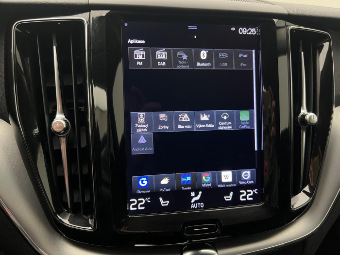 Volvo XC60 B4 MOMENTUM 2.0 Momentum