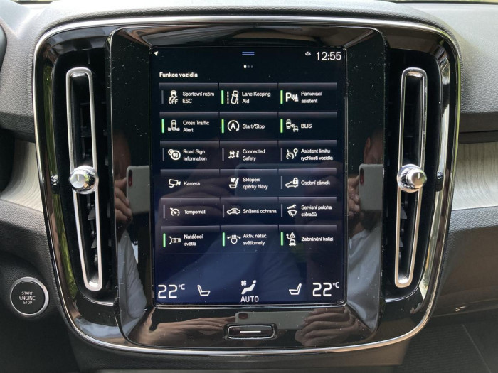 Volvo XC40 D4 AWD INSCRIPTION REZERVACE 2.0 d