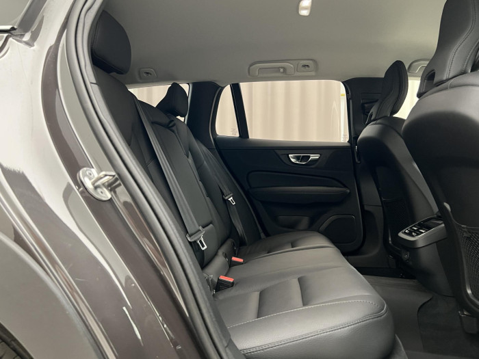 Volvo V60 CC B5 AWD PLUS BRIGHT AUT