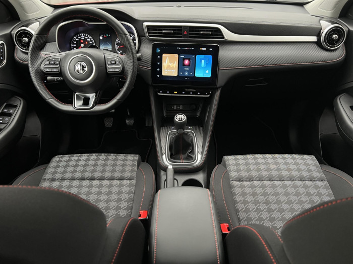 MG ZS 1.5 ESSENTIAL PLUS CZ 1.maj.