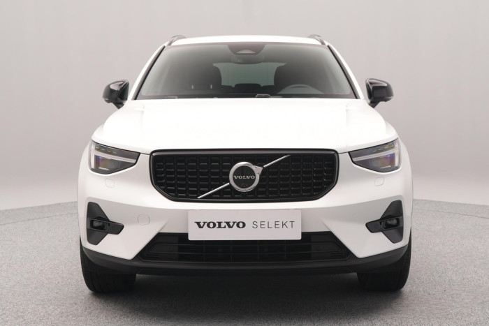 Volvo XC40 B3 PLUS DARK AUT CZ 1.maj