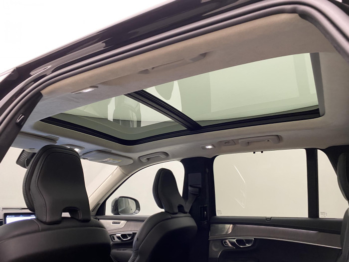 Volvo XC90 T8 AWD RECHARGE DARK ULTRA