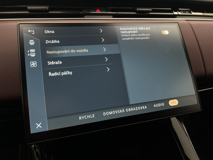 Land Rover Range Rover Sport D300 DYNAMIC SE AWD AUT CZ 3.0 d Dynamic SE