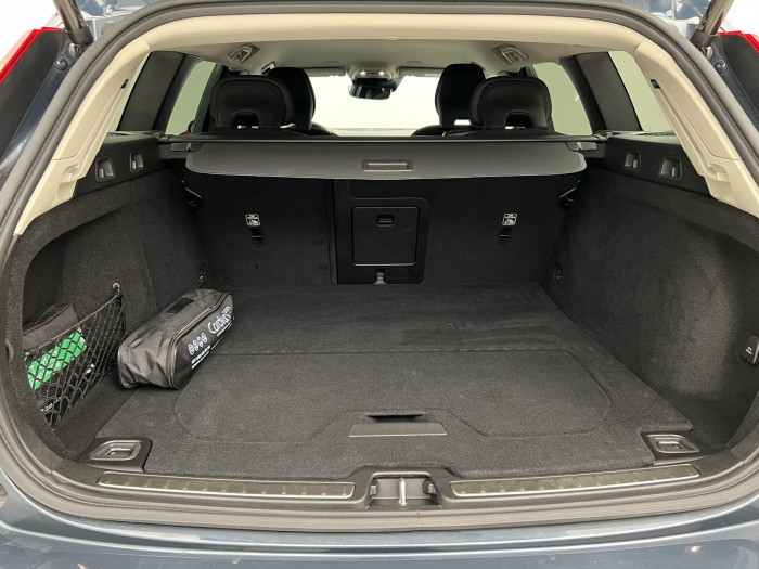 Volvo V60 B4 MOMENTUM AUT 1.maj. 2.0 Momentum