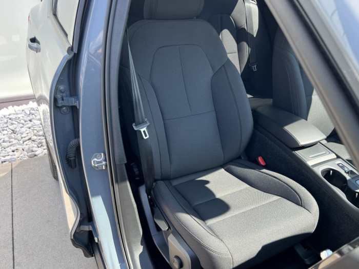 Volvo XC40 B4 AWD MOMENTUM Aut REZERVACE 2.0 Momentum