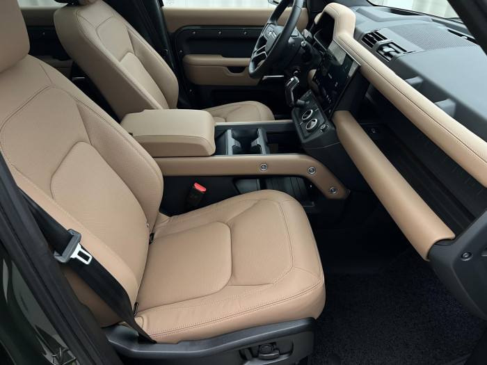 Land Rover Defender 110 D350 X-DYNAMIC HSE AWD Aut 3.0 d Dynamic