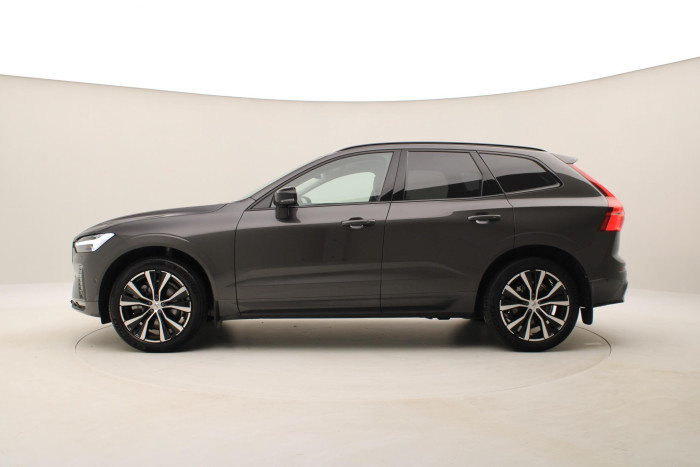 Volvo XC60 B4 AWD PLUS DARK AUT 1.maj
