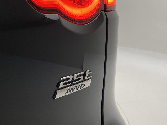 Jaguar F-Pace 25t AWD AUT