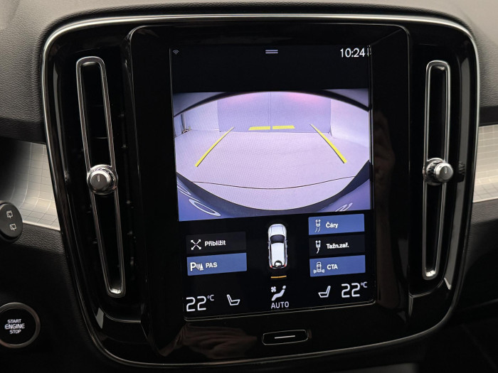 Volvo XC40 T4 MOMENTUM PRO AUT CZ 2.0 Momentum