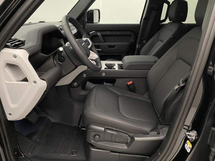 Land Rover Defender 110 D200 S AWD AUT 3.0 d