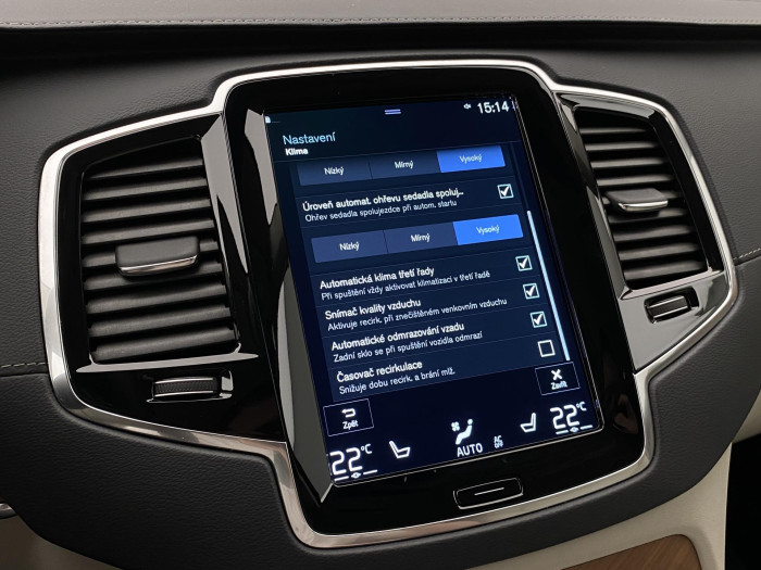 Volvo XC90 B5 AWD INCRIPTION REZERVACE