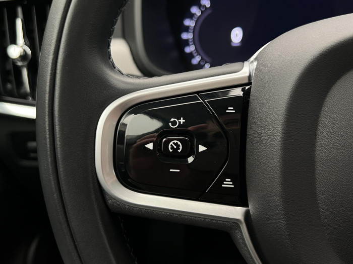 Volvo V90 B4 MOMENTUM AUT 2.0 Momentum