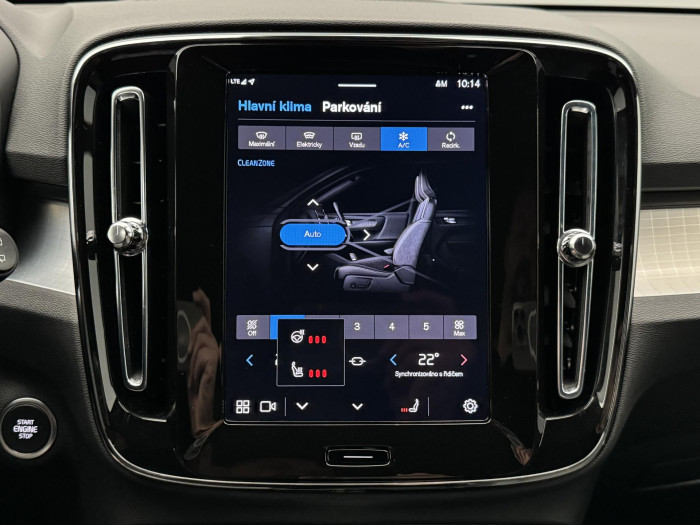 Volvo XC40 B3 PLUS DARK AUT CZ 1.maj