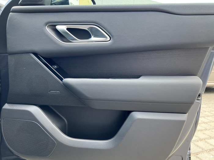 Land Rover Range Rover Velar P250 DYNAMIC SE AWD Aut 2.0 Dynamic SE