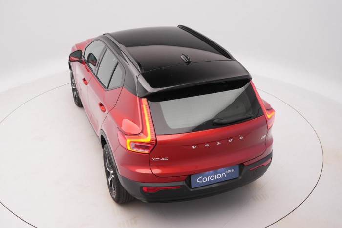 Volvo XC40 B4 R-DESIGN AUT 1.maj