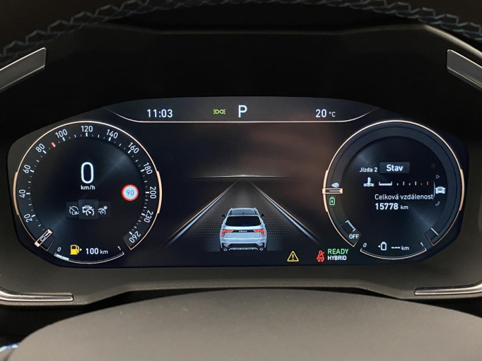 Lynk & Co 01 PHEV DCT AUT 1.maj. REZERVACE