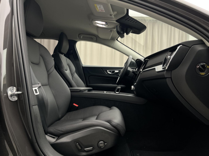 Volvo V60 CC B5 AWD PLUS BRIGHT AUT