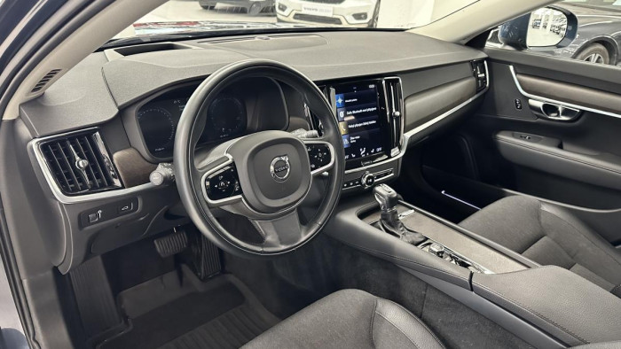 Volvo V90 CROSS COUNTRY D4 REZERVACE 2.0 d