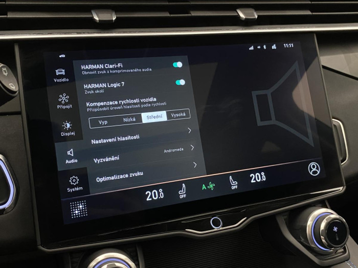 Lynk & Co 01 PHEV DCT AUT 1.maj. REZERVACE