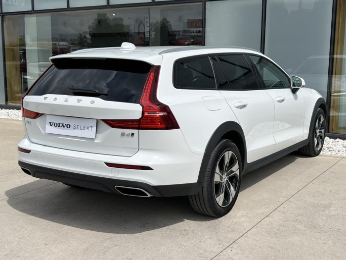 Volvo V60 CROSS COUNTRY B4 AWD Aut 1.maj