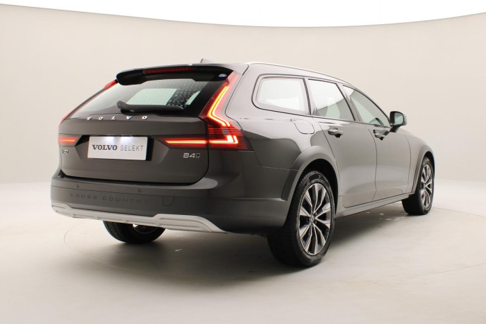 Volvo V90 CC B4 AWD PLUS AUT