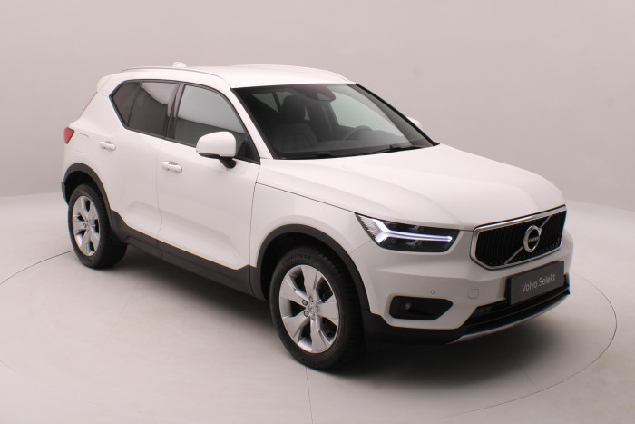Volvo XC40 B4 MOMENTUM AUT CZ 2.0 Momentum