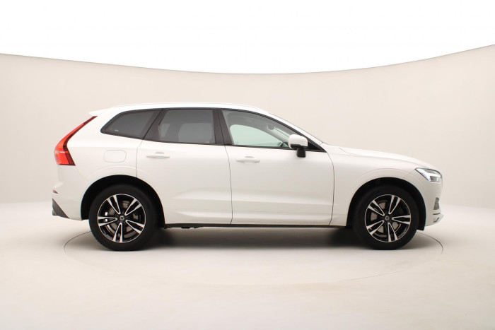 Volvo XC60 D4 AWD MOMENTUM REZERVACE 2.0 d Momentum