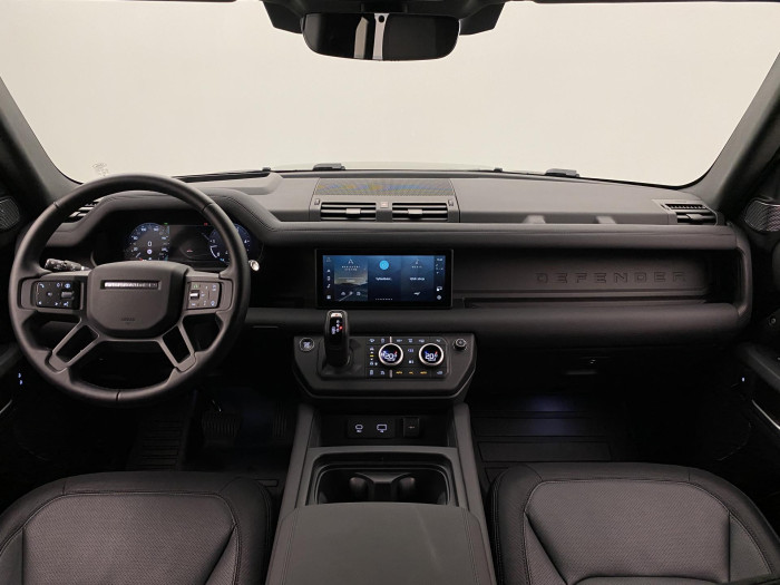 Land Rover Defender D300 SE AWD AUT CZ REZERVACE 3.0 d SE