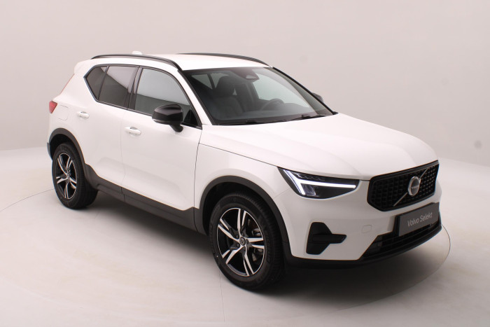 Volvo XC40 B3 DARK PLUS AUT CZ