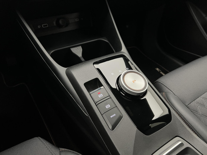 MG MG3 EXCLUSIVE HYBRID+ AUT CZ 1.maj 1.5 Exclusive