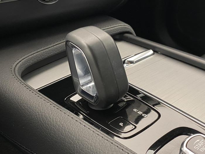 Volvo XC90 B5 AWD MOMENTUM AUT CZ 2.0 Momentum