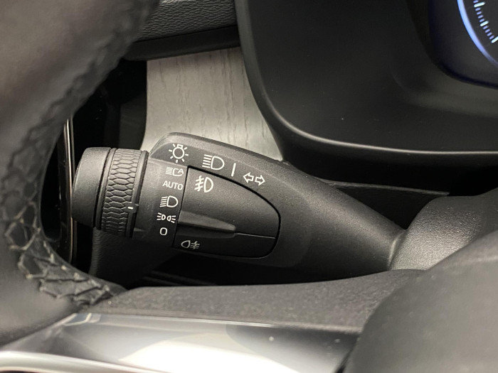 Volvo XC40 B4 AWD INSCRIPTION AUT CZ