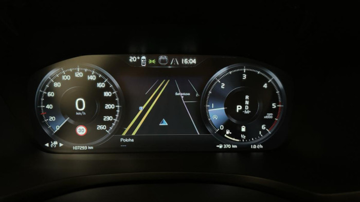 Volvo V60 CROSS COUNTRY B4 REZERVACE