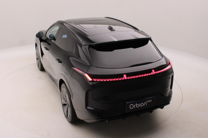 Lynk & Co 08 MORE PHEV