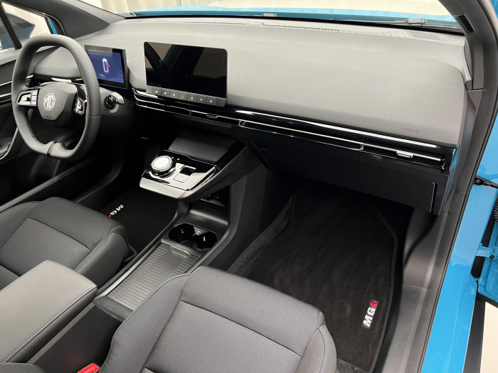 MG MG4 ELEGANCE 64kWh AUT Elegance