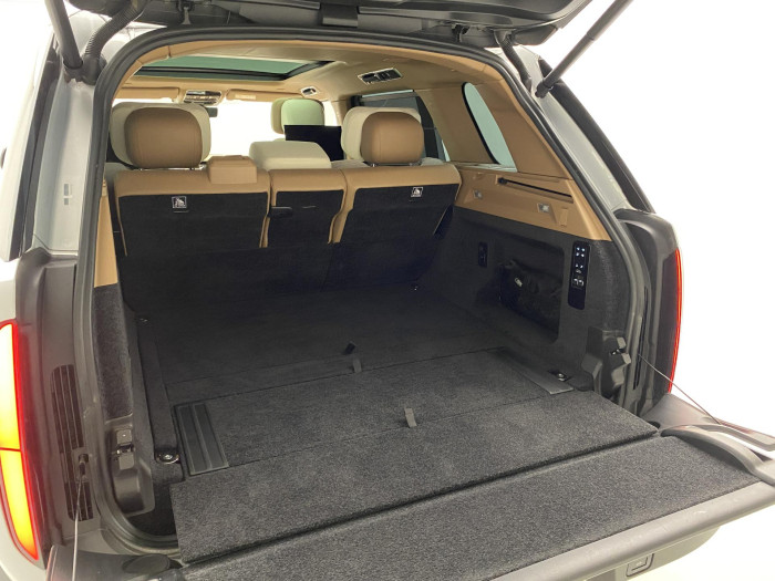 Land Rover Range Rover SV P530 LWB 1.maj.