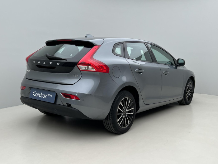 Volvo V40 T2 BLACK EDITION 1.maj. 2.0 Edition